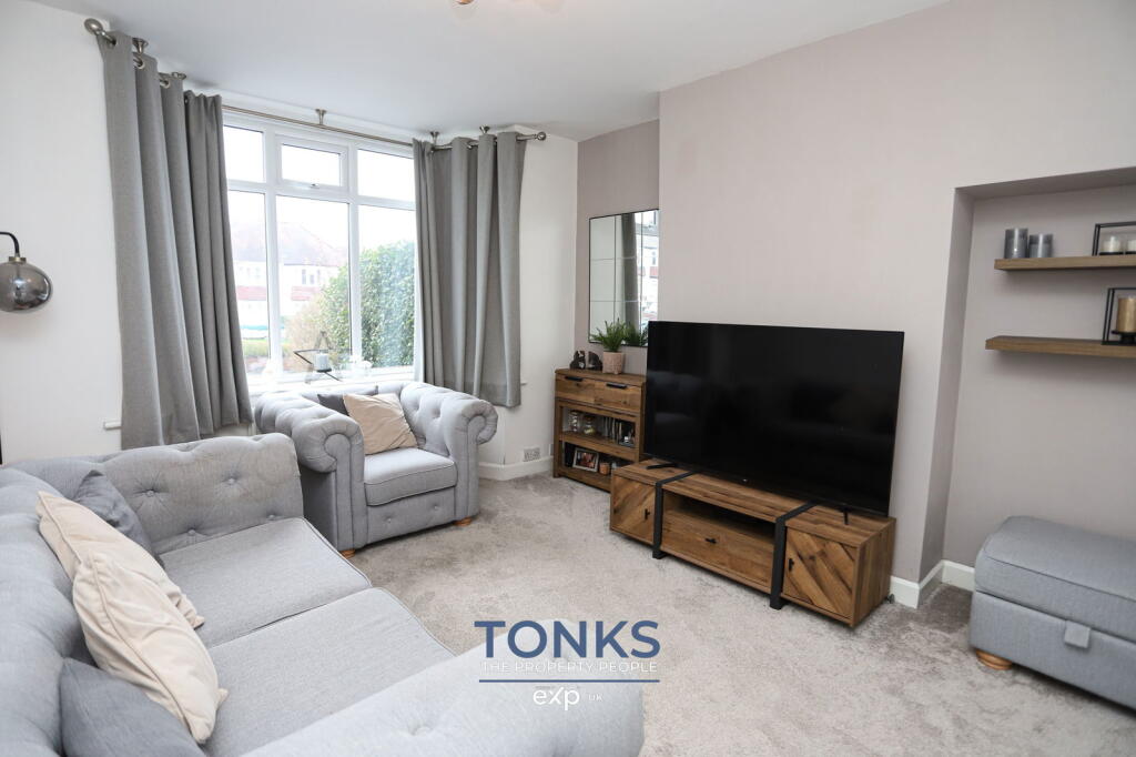 House in Dudley, West Midlands - View 6