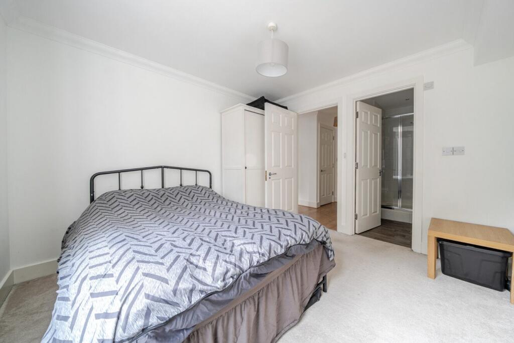 Apartment in London, Park Royal - View 4