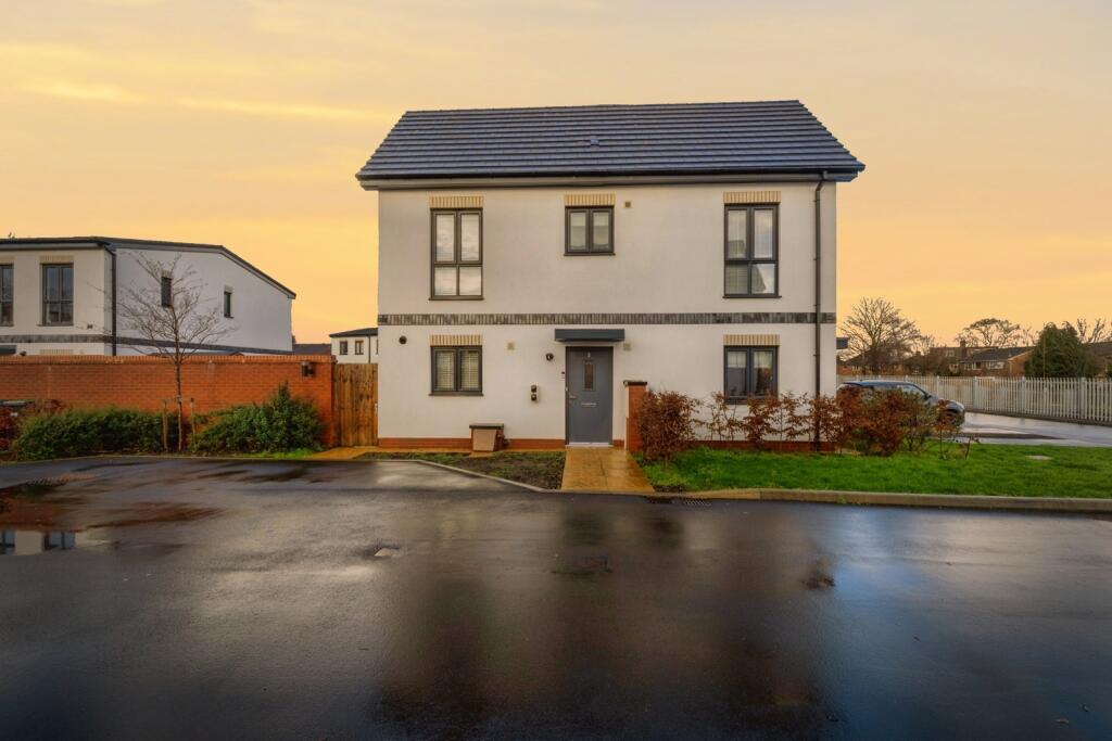 Main image of property: Railcar Close, Beeston, Nottingham, Nottinghamshire, NG9