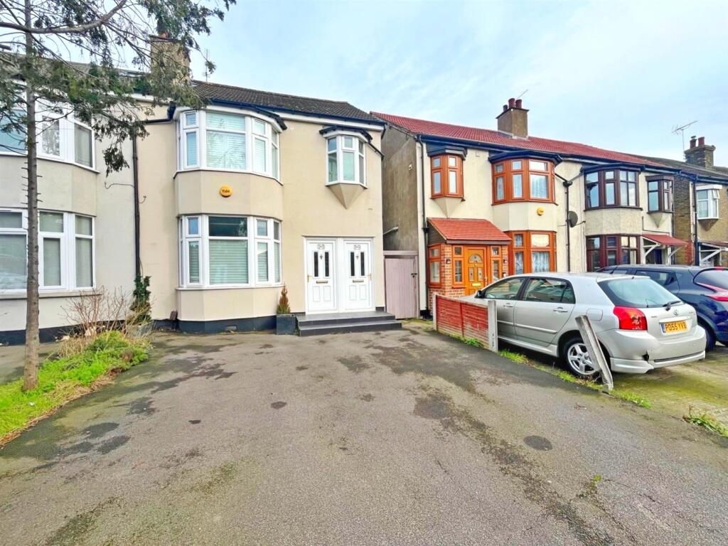 Main image of property: South Street, Romford, RM1