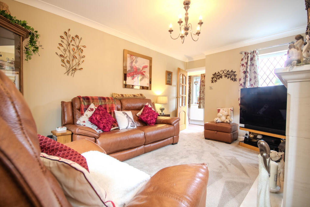 House in Newport, Cefn, Rogerstone - View 4