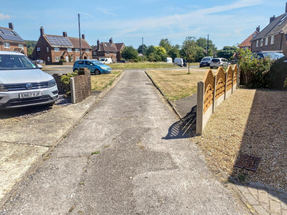 Land and garages at Haresfoot Close, Funtington, Chichester PO18 9LR