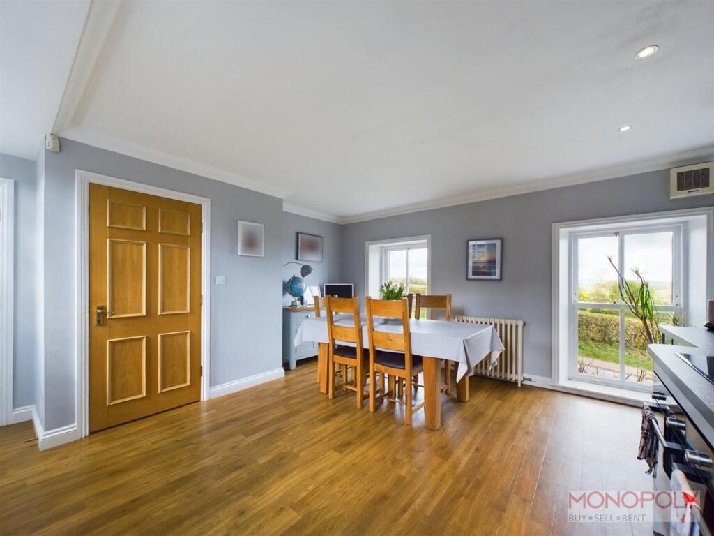 Croeshowell Hill, Rossett, LL12 - View 5