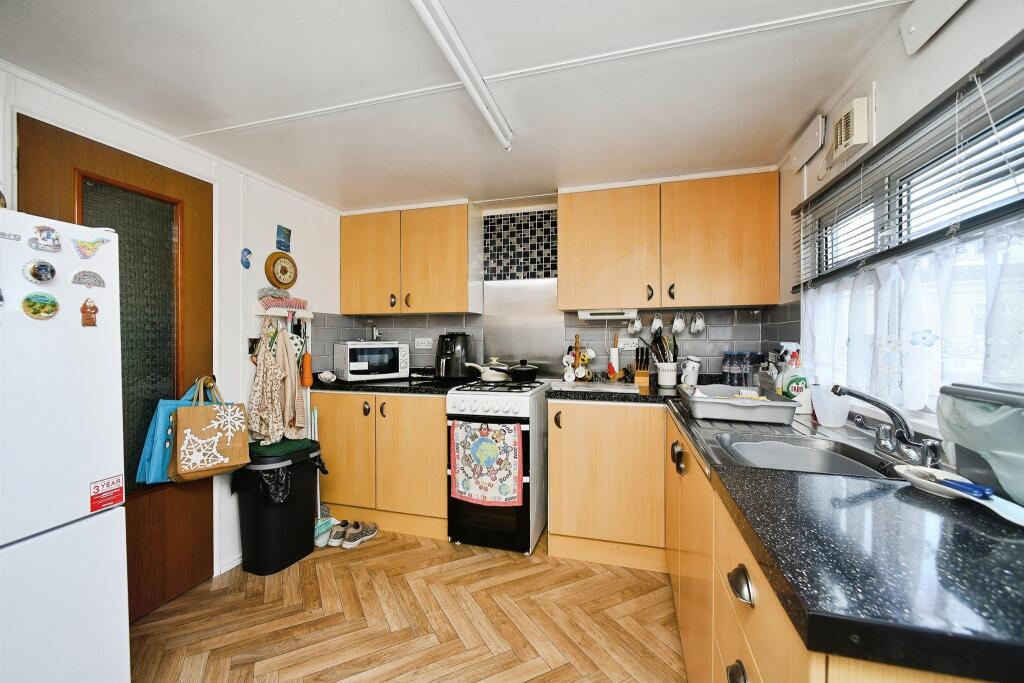 House in Lewes, Newhaven - View 3