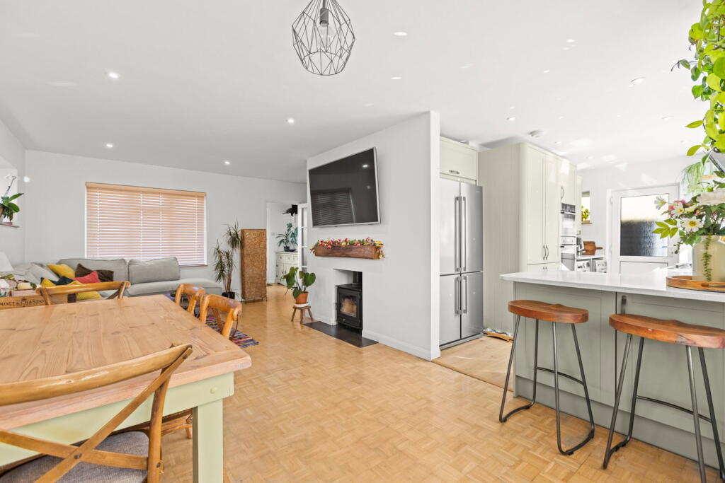 House in Guildford, Effingham - View 5
