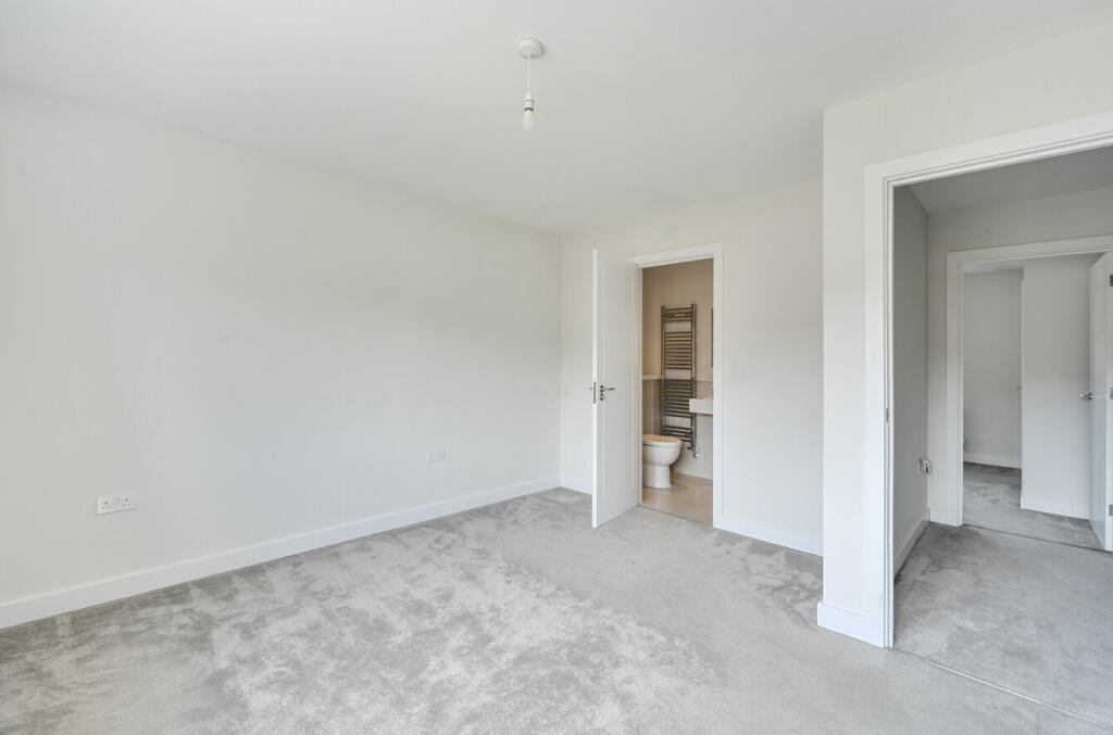Highwood Avenue, Eastleigh, Hampshire, SO50 photo 4