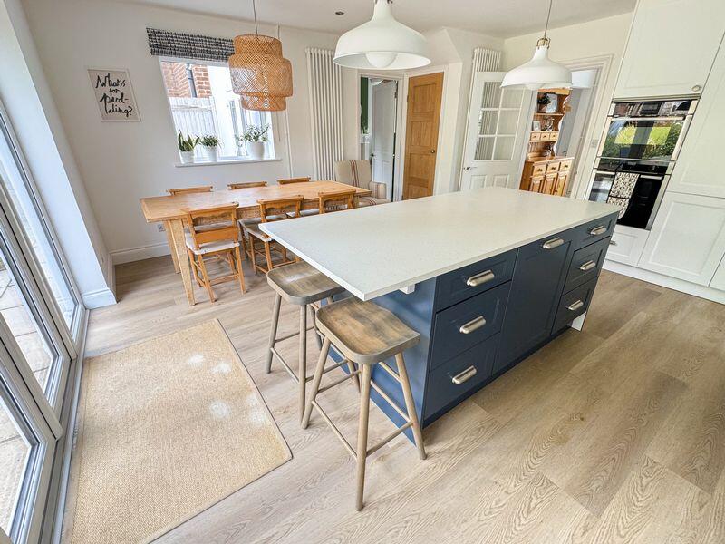House in Southampton - More
