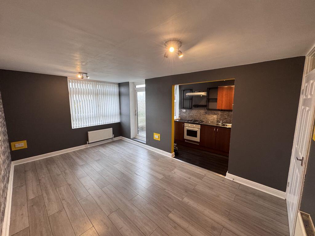 Apartment in Sunderland, Washington - View 2