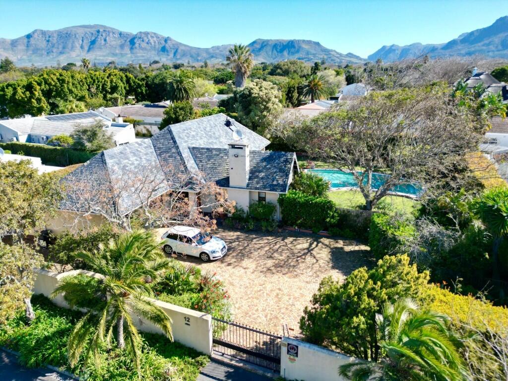 Main image of property: Constantia, Cape Town, Western Cape