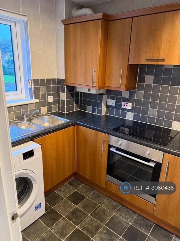 Apartment in Glasgow, South Lanarkshire - More