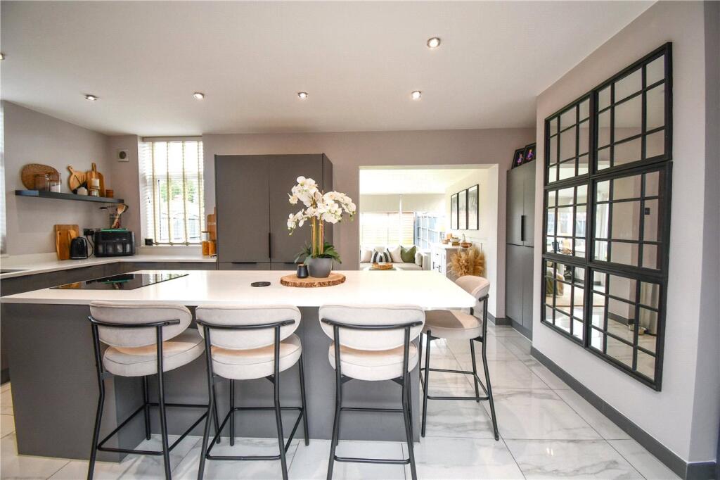 House in Ellesmere Port, Rossmore Estate - More