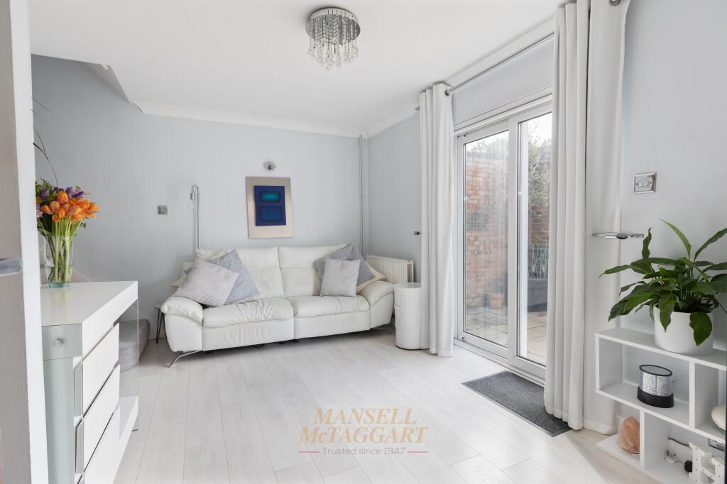 Leybourne Close, Crawley, RH11 - More