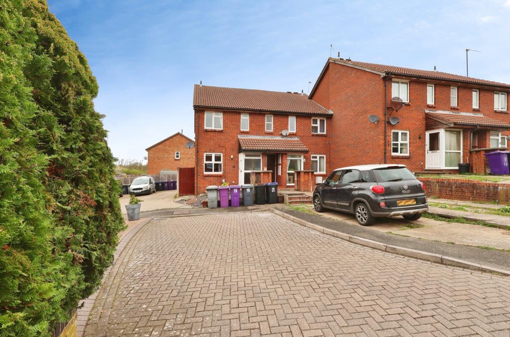 Main image of property: Sanderling Close, Letchworth