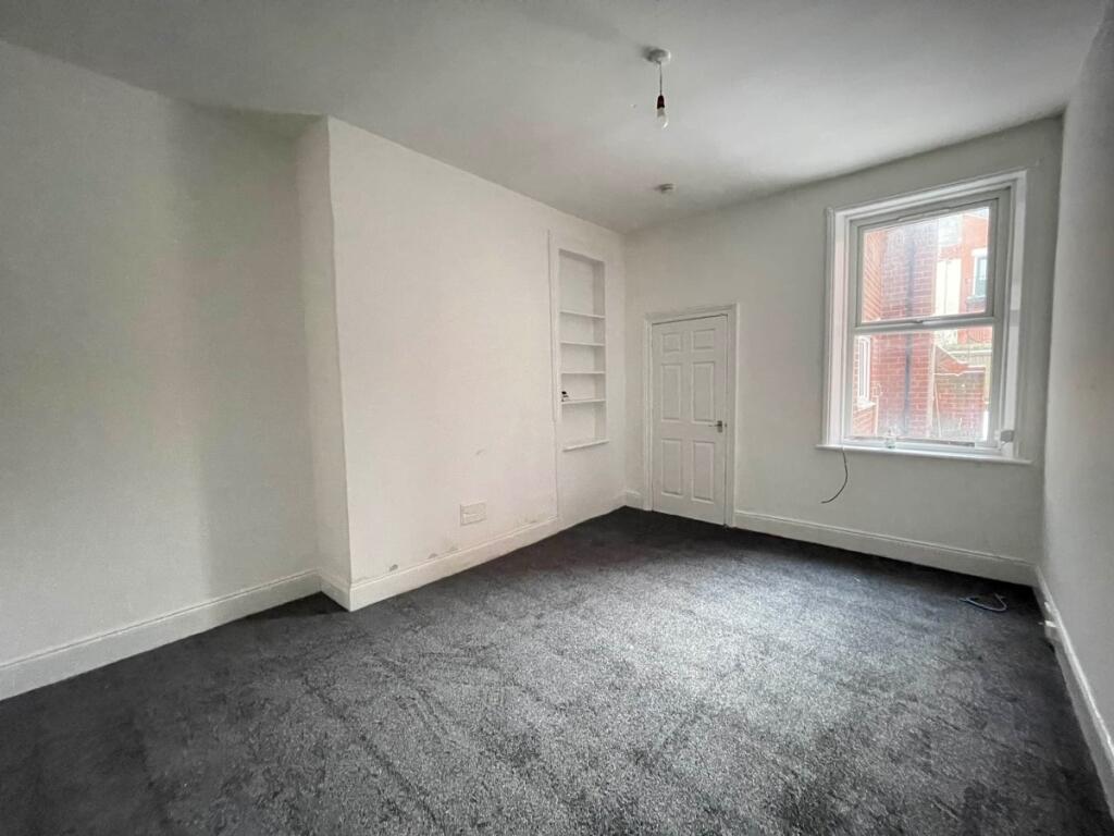 Apartment in Newcastle upon Tyne - View 4