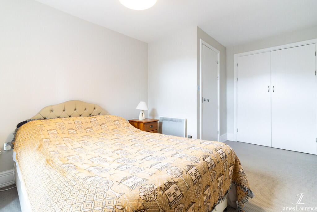Apartment in Birmingham, West Midlands - More