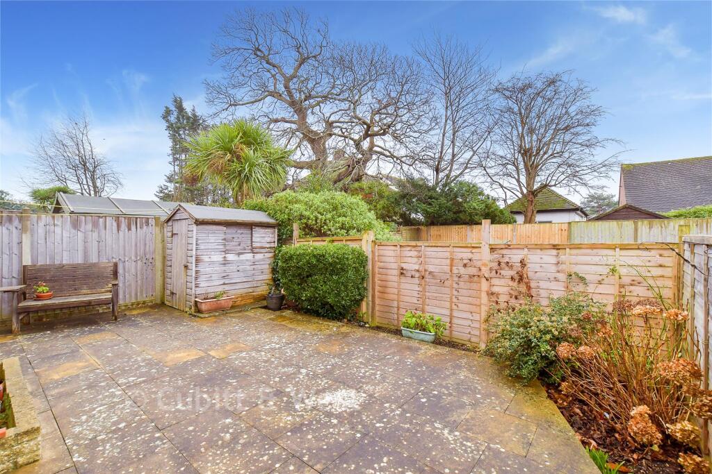 2-bed other on The Grangeway, Rustington, West Sussex, £200,000