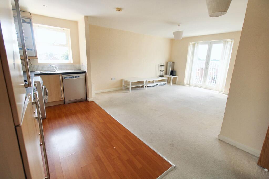 Wordsworth Road, Denton, M34 photo 3