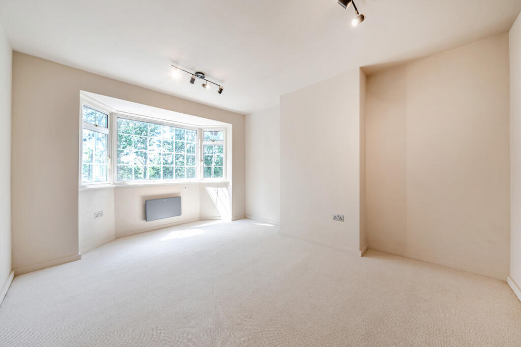 Apartment in London - View 3