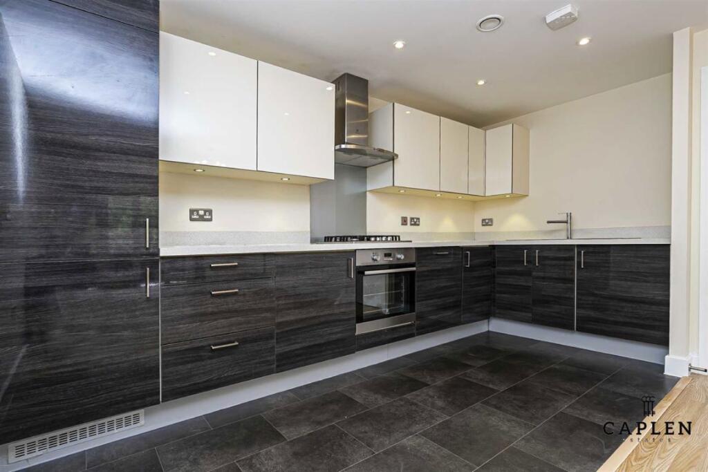 Apartment in London - View 4