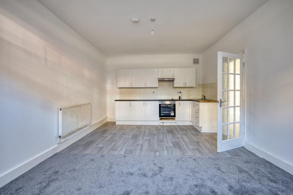 House in Canterbury - View 3