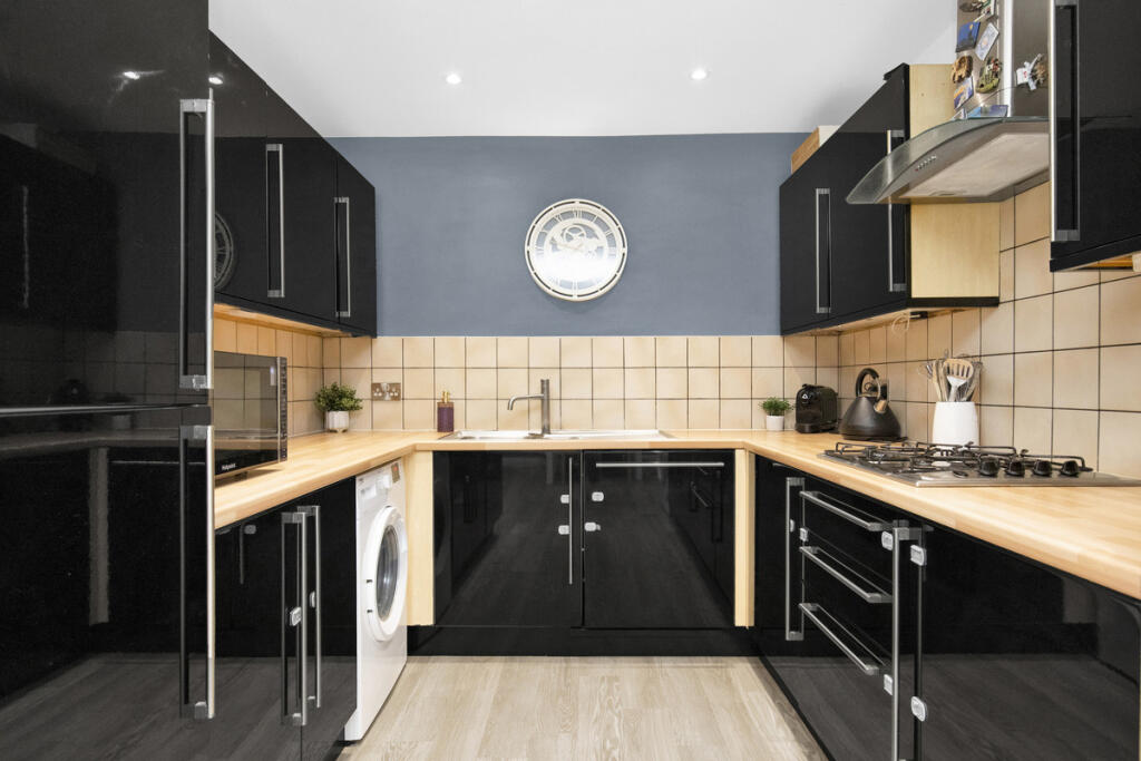 Apartment in Bournemouth, Springbourne - More