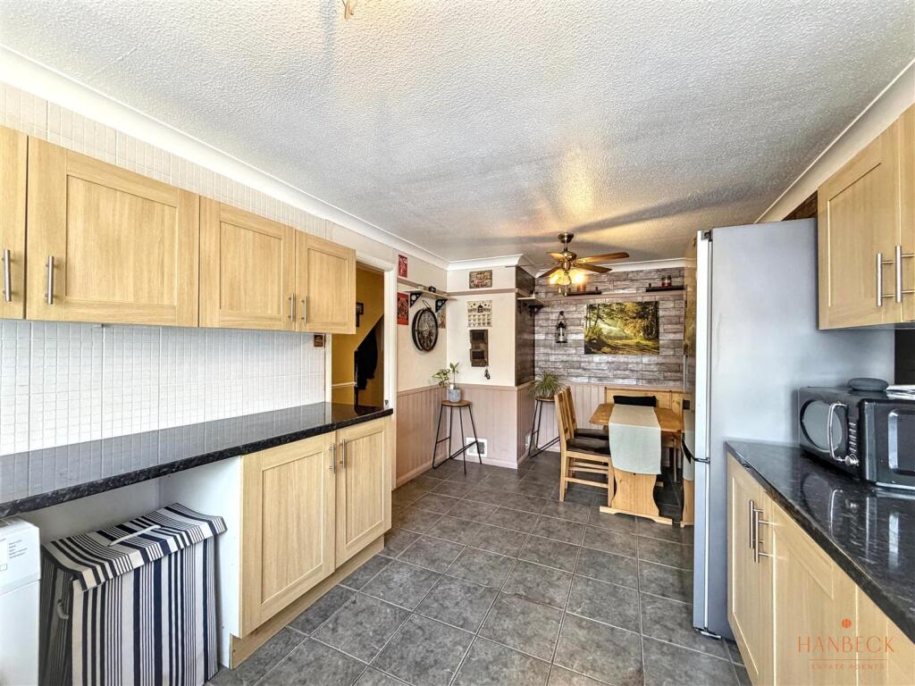 Broadstone Close, Bransholme, Hull - View 5