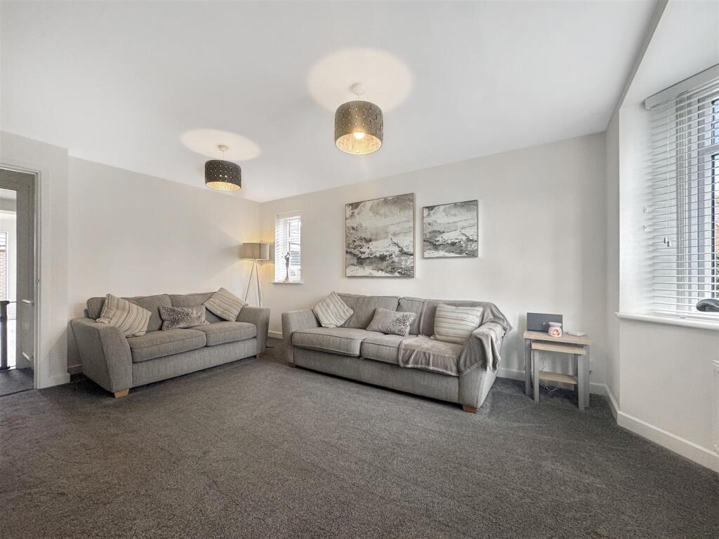Hall Drive, Whetstone. - View 3