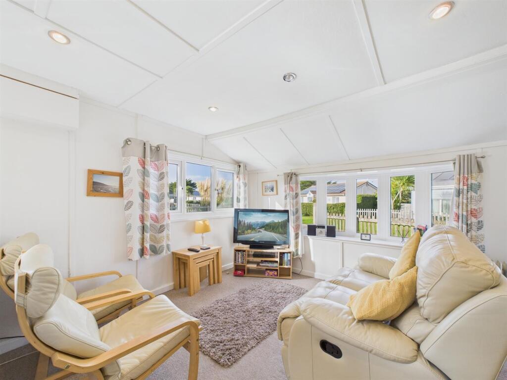 Leadengate Close, Croyde, Braunton photo 4