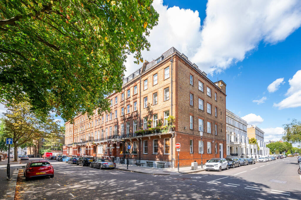 Apartment in London, Royal Borough of Kensington and Chelsea - View 2