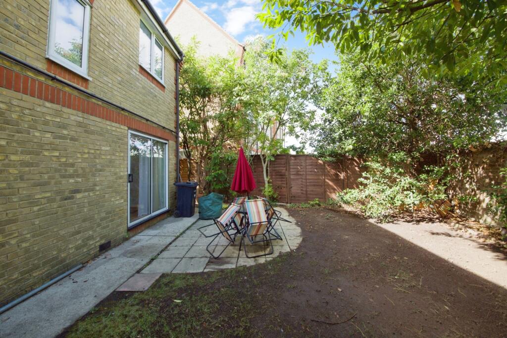 House in London - View 4