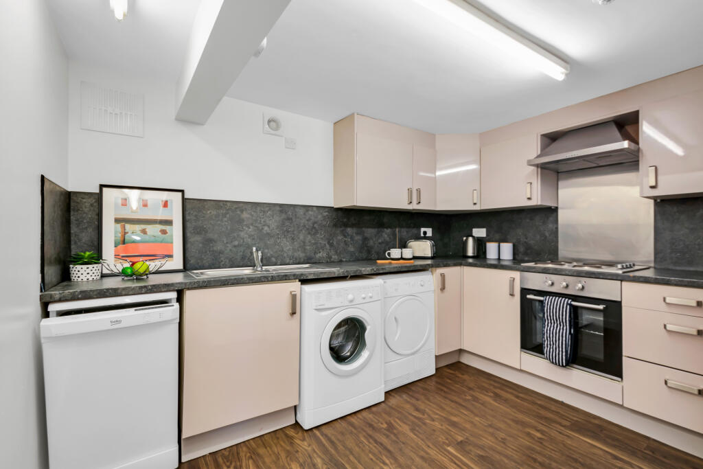 House in Leeds - View 4