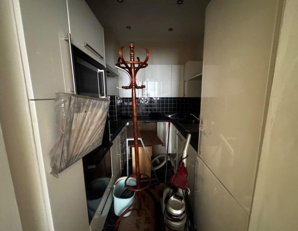 Apartment in Liverpool, Knowledge Quarter, Toxteth - View 2