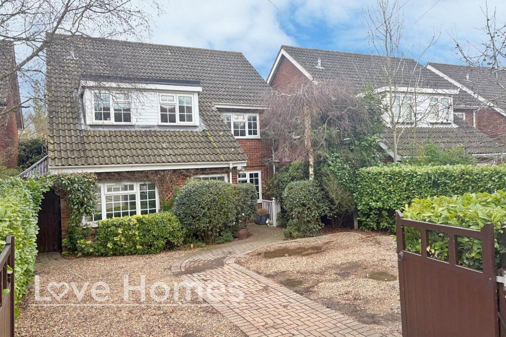 Main image of property: High Street, Flitwick