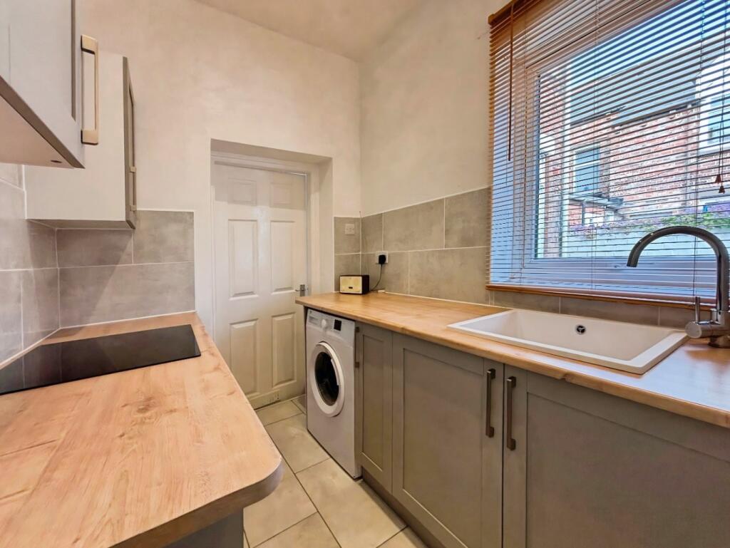 Apartment in South Tyneside, North East - View 4
