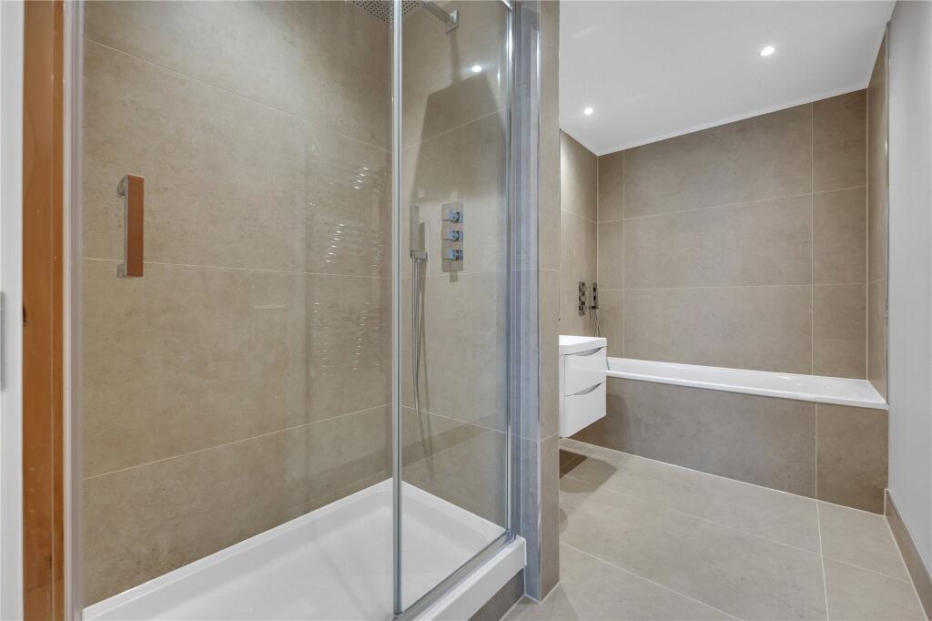 Apartment in London - View 4