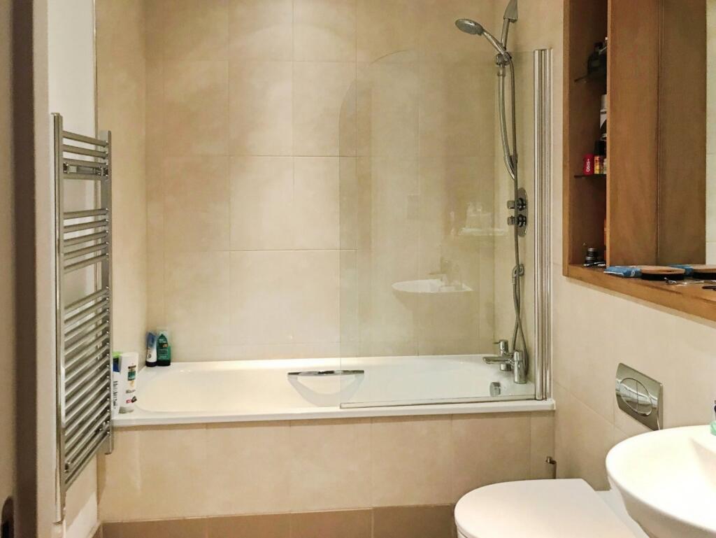 Apartment in Leeds - View 5