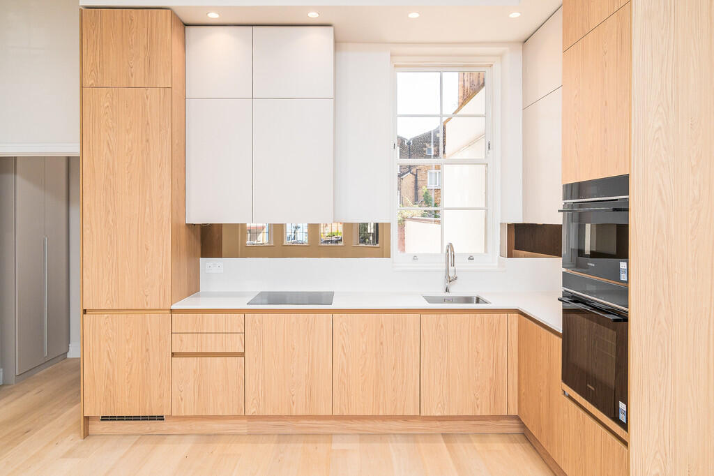 Apartment in London - View 5