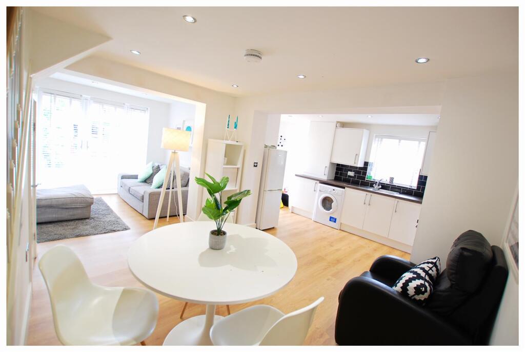 Main image of property: 6 Osberton Place