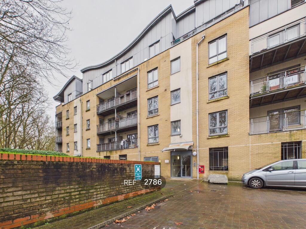 Main image of property: 164, Yeoman Close, Ipswich, IP1 2QB