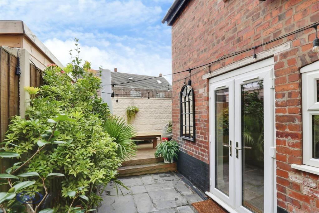 House in Newcastle-under-Lyme, Kidsgrove - More