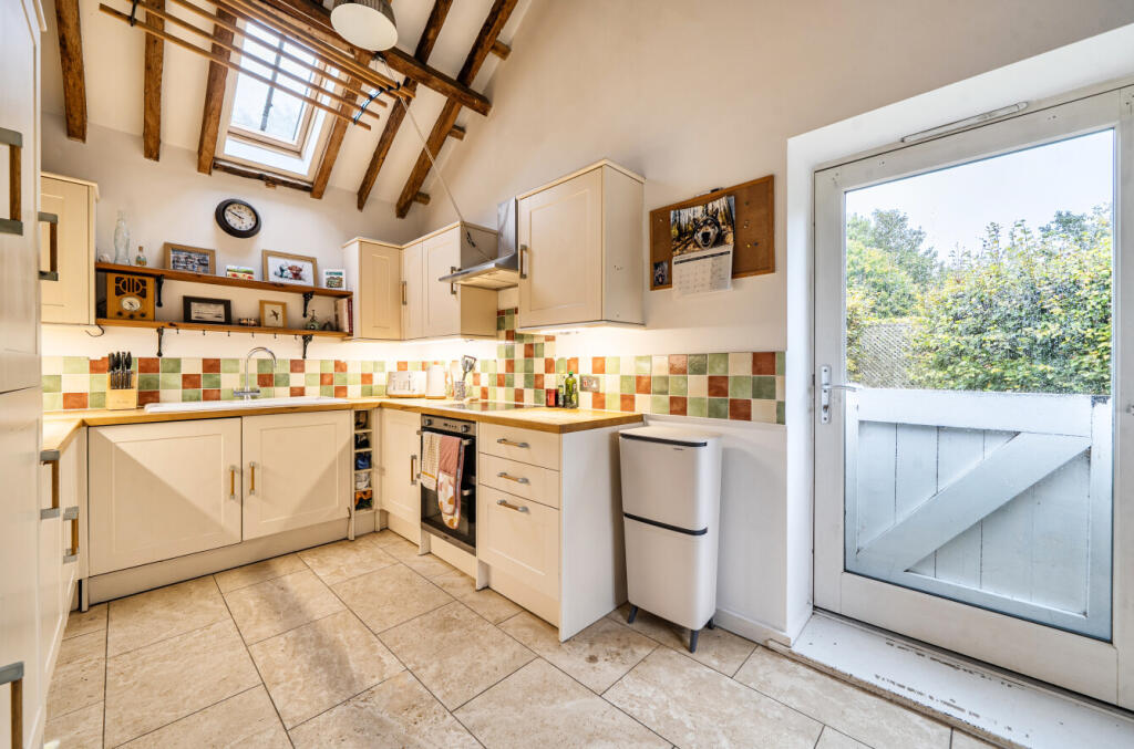 House in Winchester, Micheldever - View 3