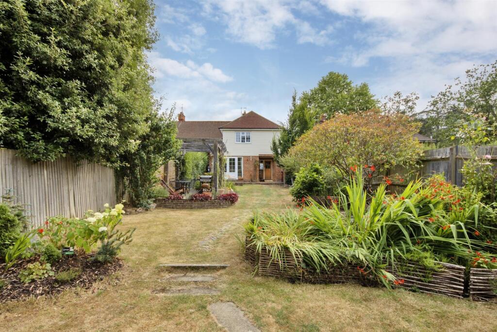 Main image of property: Mount Pleasant, Hildenborough