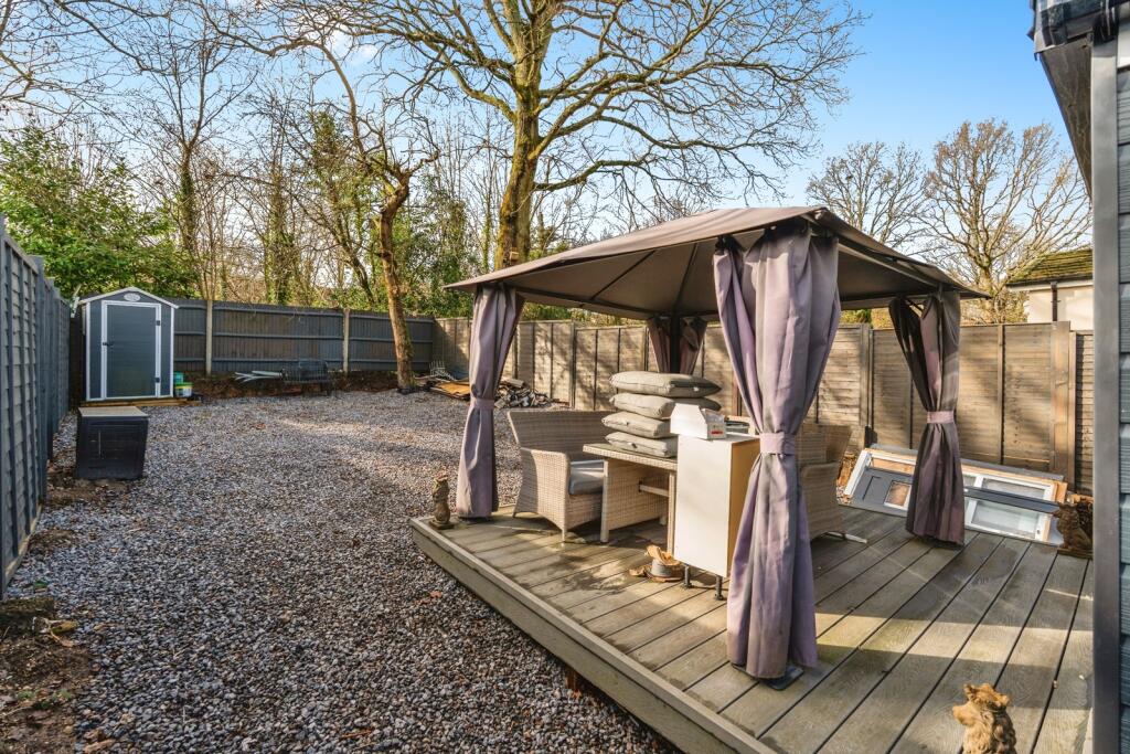 Drapers Copse, Dibden, Southampton, Hampshire, SO45 photo 4