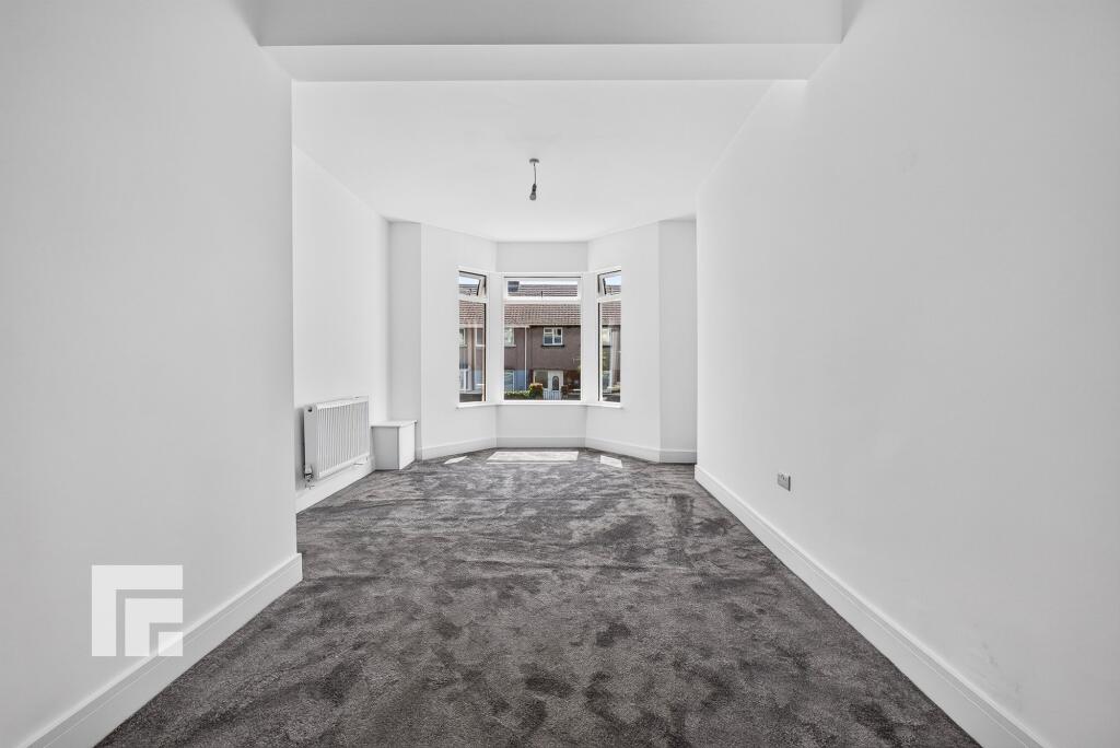 Court Road, Barry, CF63 photo 4