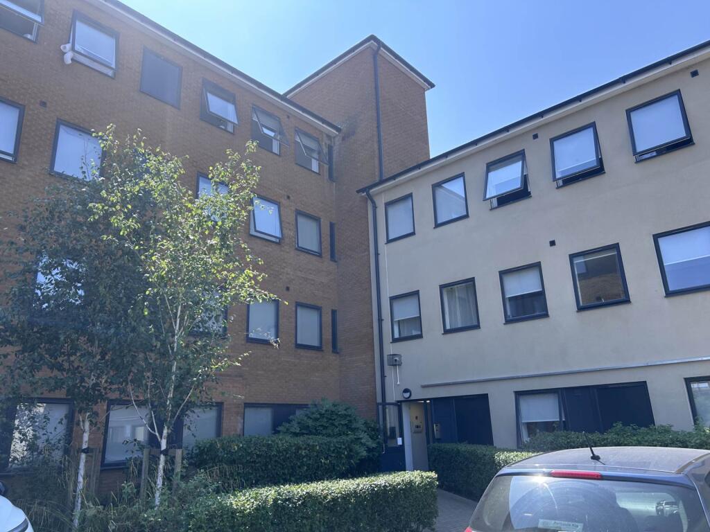 Main image of property: 38 Crown House, Banbury