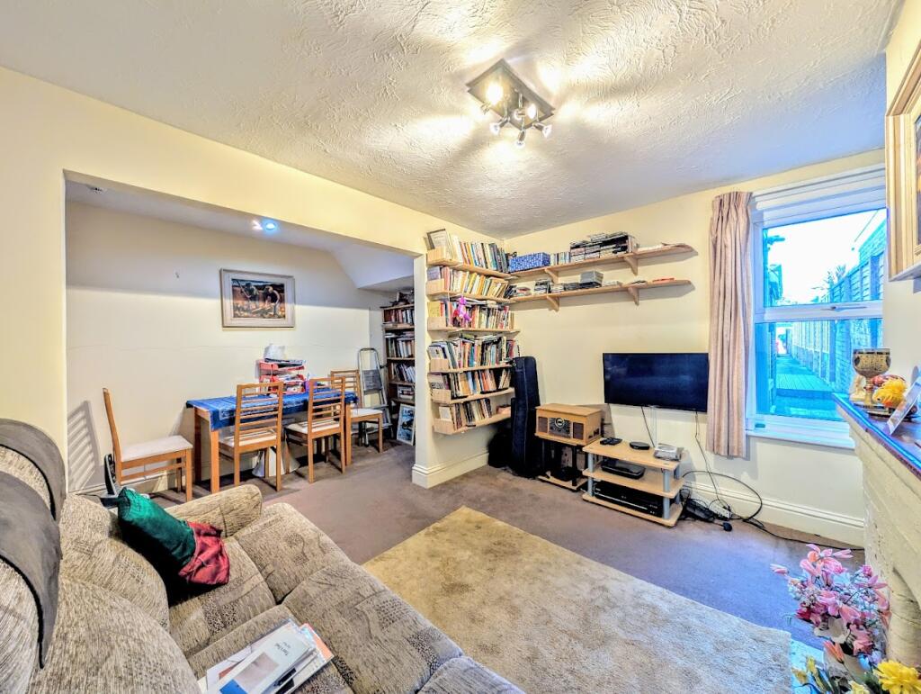 Pier Road, LITTLEHAMPTON photo 4
