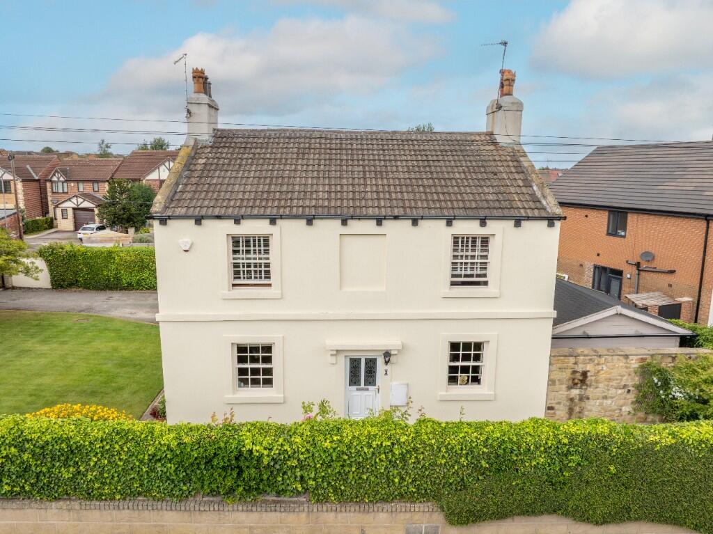 3-bed detached on Rowley Lane, South Elmsall, WF9, £465,000