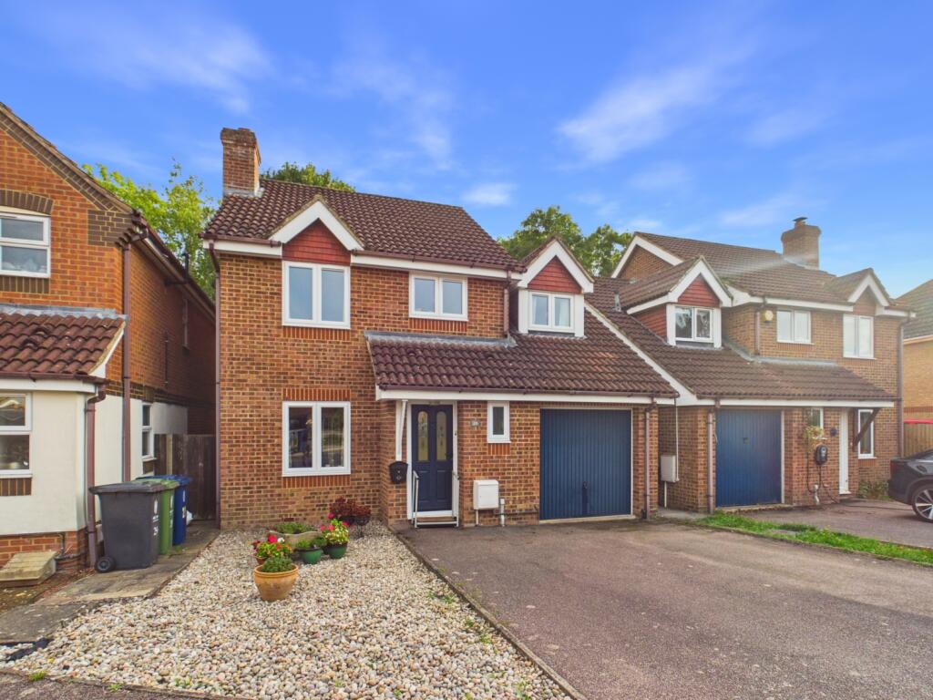 Main image of property: De La Haye Close Papworth Everard, Papworth Everard, Cambridge, Cambridgeshire, CB23