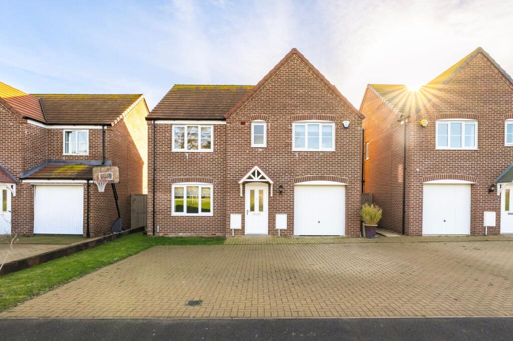 5-bed detached on Nickerson Close, Ormesby, £375,000