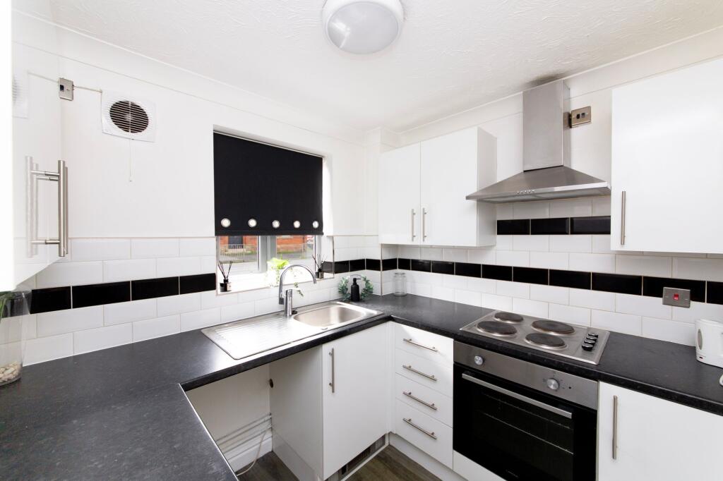 Apartment in Wigan - View 3